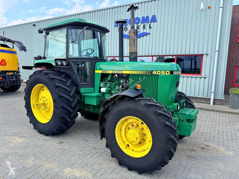 Lantbrukstraktor John Deere 4050 4WD