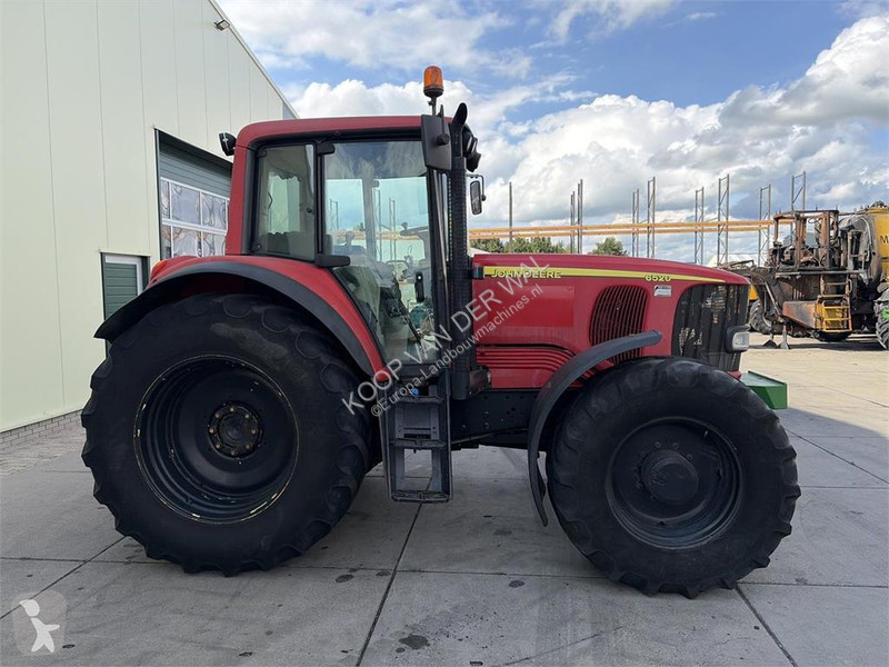 Lantbrukstraktor John Deere 6520