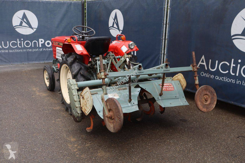 Ciągnik Yanmar YM1610