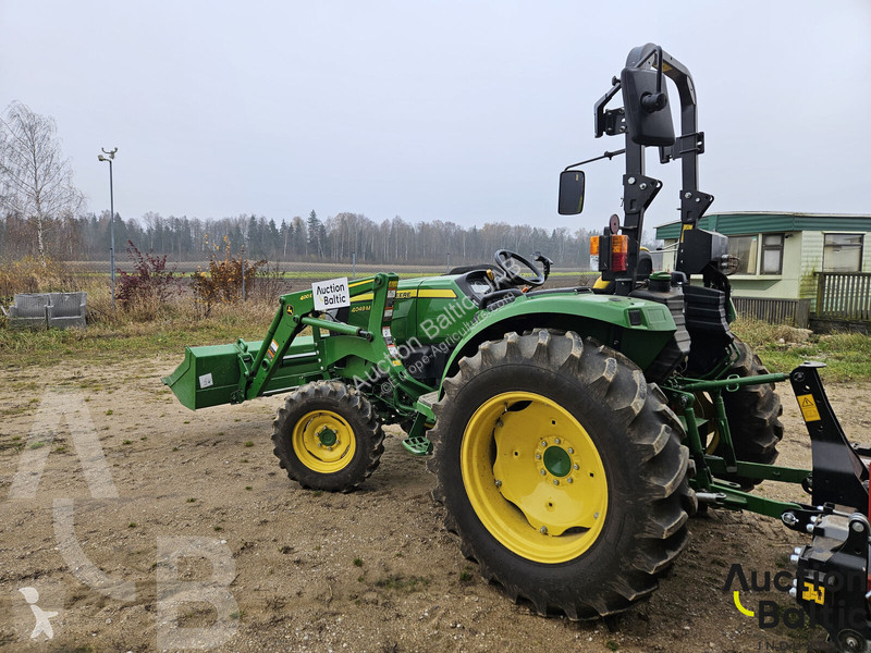 Lantbrukstraktor John Deere 4049 M