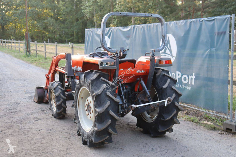 جرار زراعي Kubota GL-29