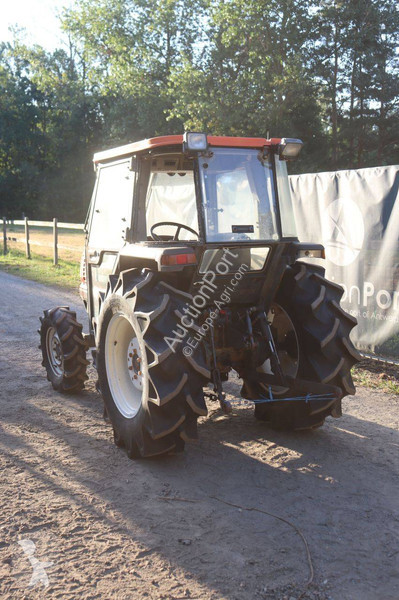 جرار زراعي Hinomoto NX320