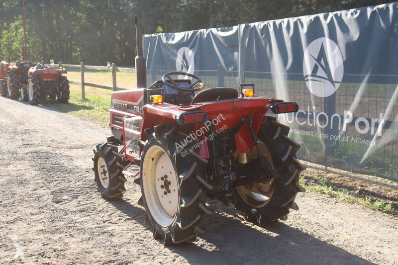 جرار زراعي Yanmar F18D