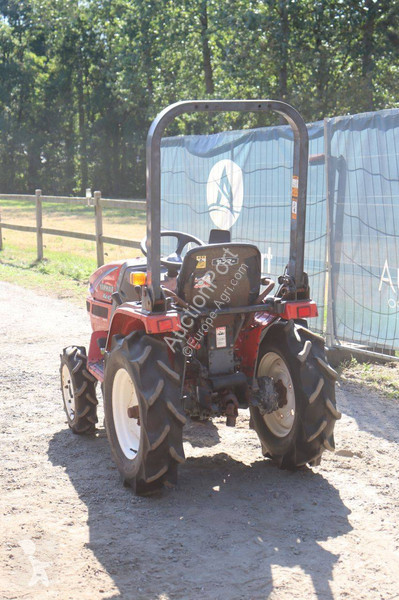 جرار زراعي Yanmar KE-40