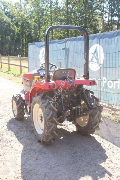 جرار زراعي Yanmar AF116