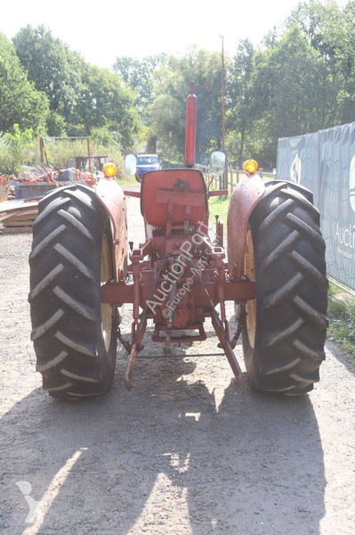 جرار زراعي International harvester co 465