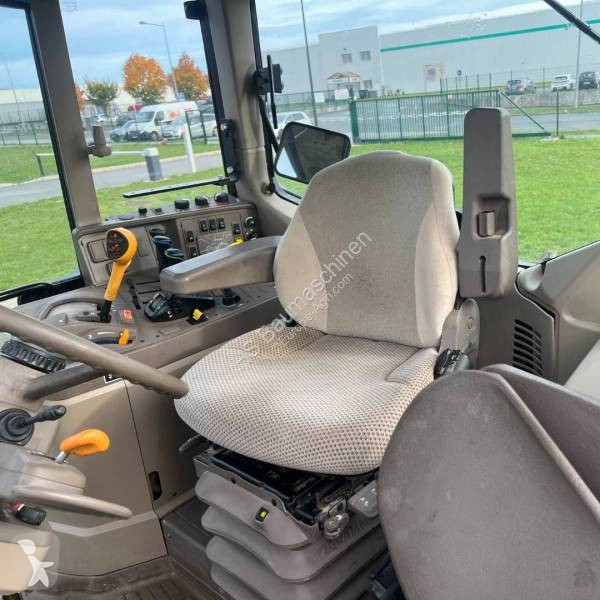 Tracteur agricole John Deere 6120M