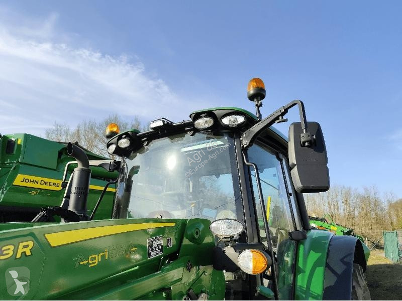 Tractor John Deere 6110M