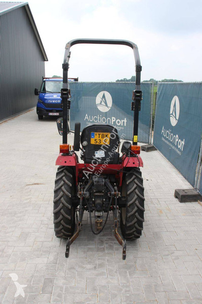 Tractor Shibaura ST318H