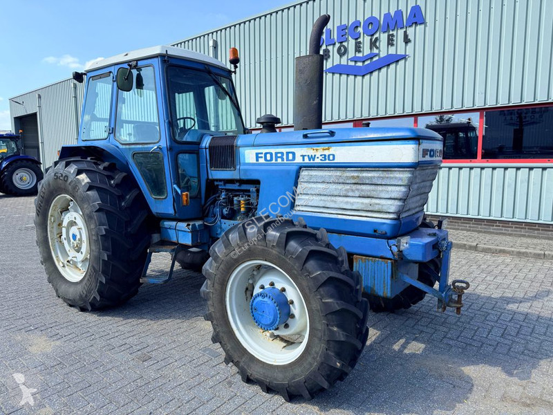 Tractor Ford TW-30 4WD