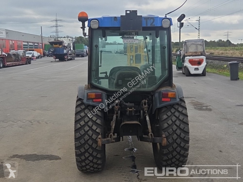 Сільськогосподарський трактор New Holland TCE55