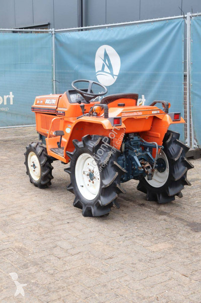 Сільськогосподарський трактор Kubota B1-14 Bulltra