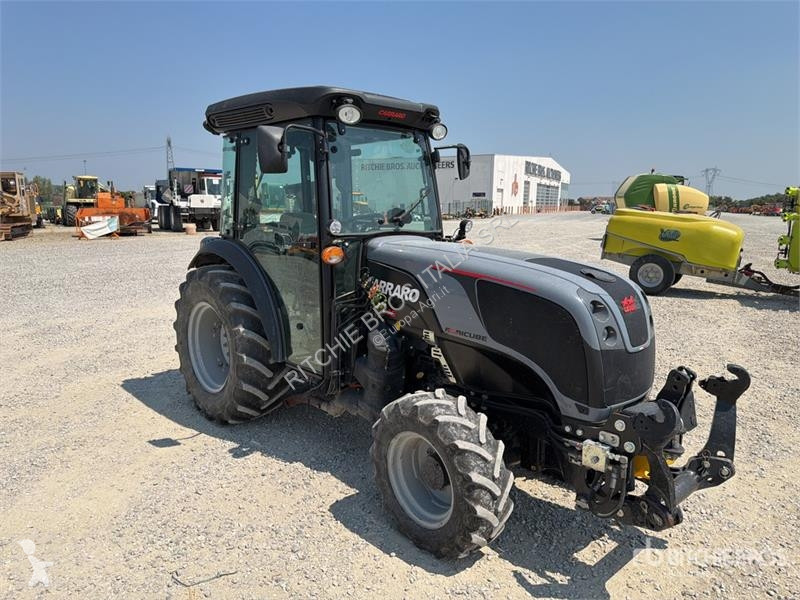 Сільськогосподарський трактор Carraro AGRICUBE...