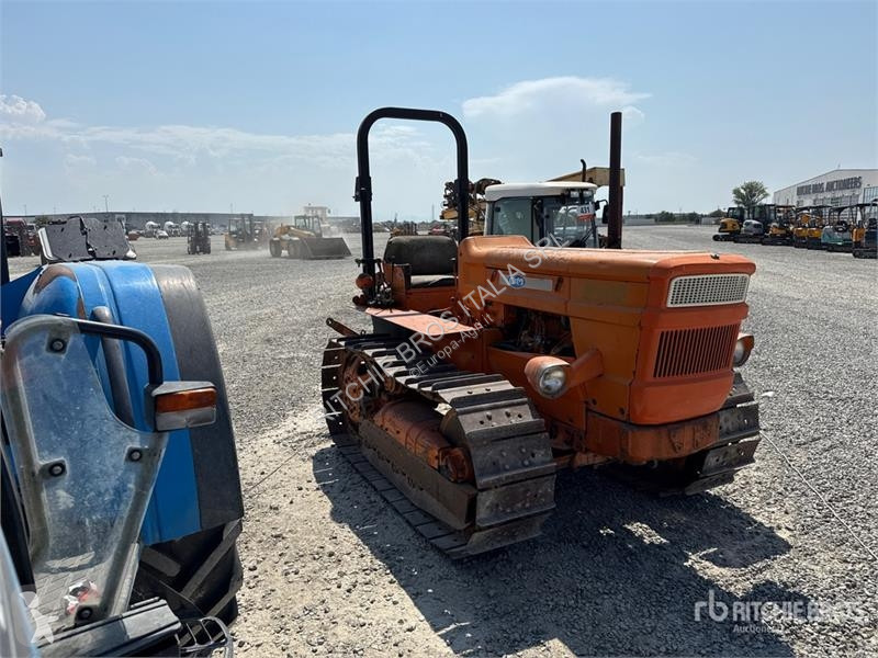 Сільськогосподарський трактор OM 655