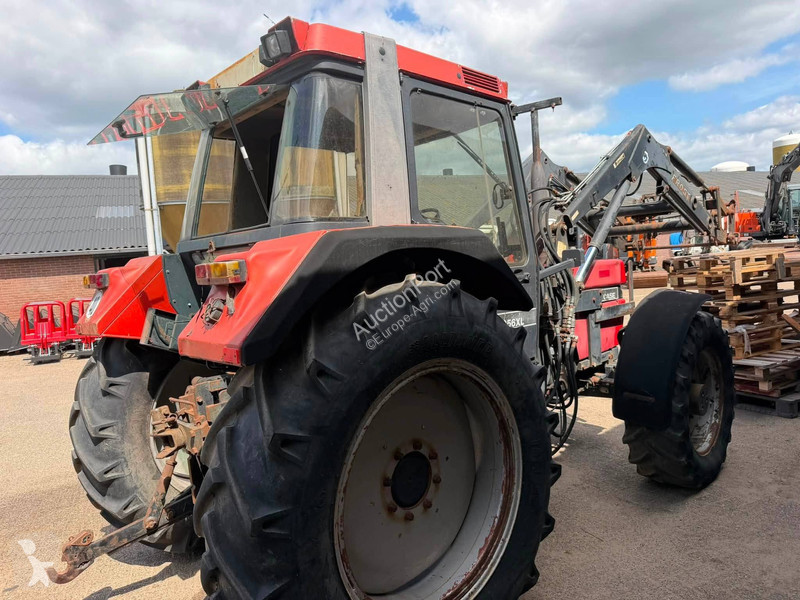 Сільськогосподарський трактор Case IH XL956