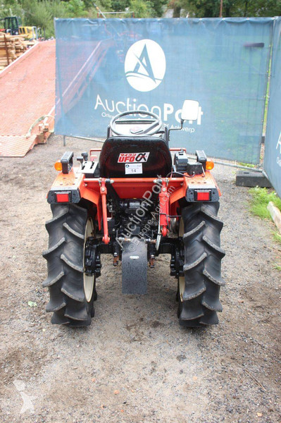 Сільськогосподарський трактор Yanmar F165D