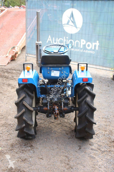 Сільськогосподарський трактор Iseki TU1600F