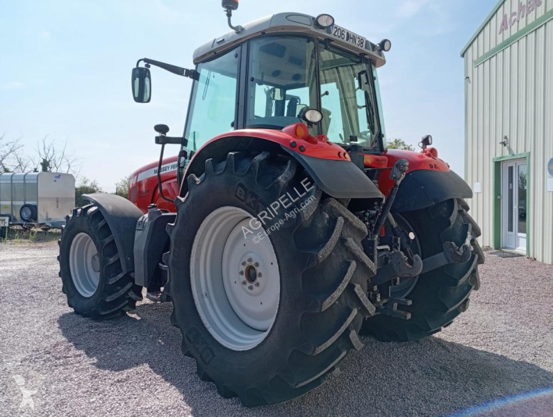 Сільськогосподарський трактор Massey Ferguson...