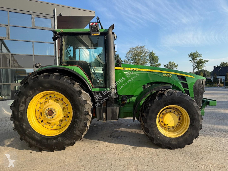Tractor John Deere 8230 PowerShift - NO TLS