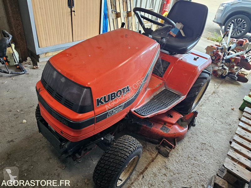 Tractor  G1700
