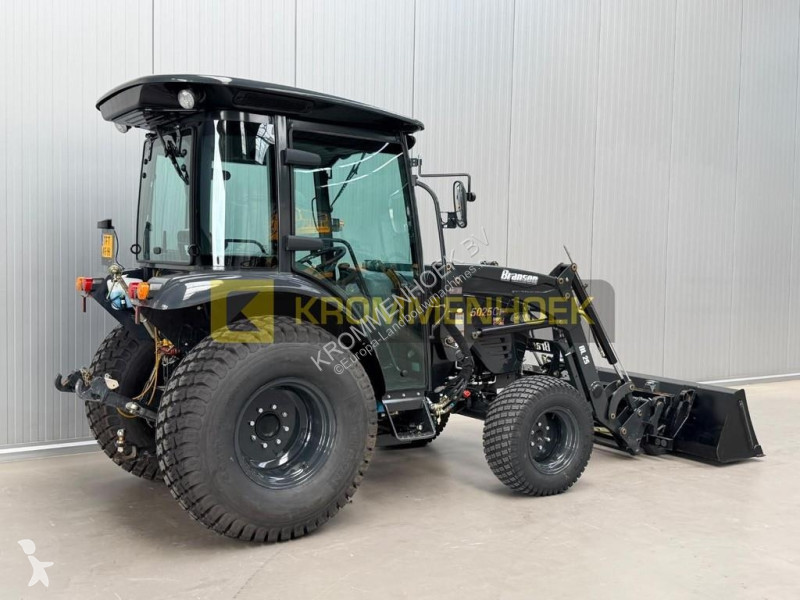 Ciągnik Branson 5025CH