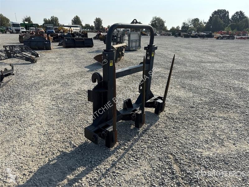BUB2616 Bale Forks equipments