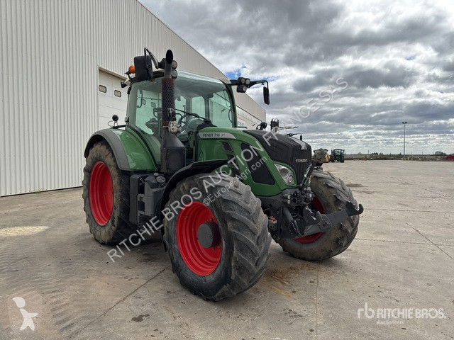 Tractor Fendt  718 Vario