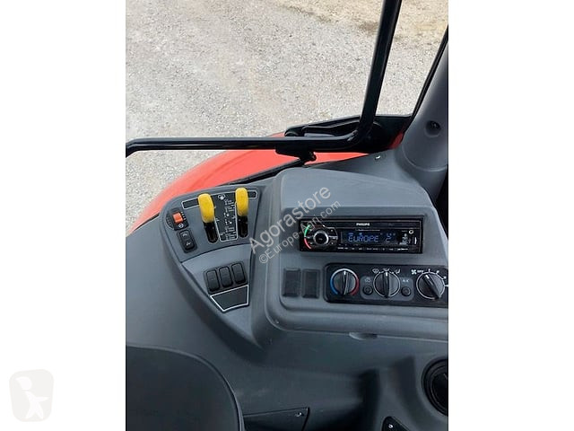 Ciągnik Kubota M7133