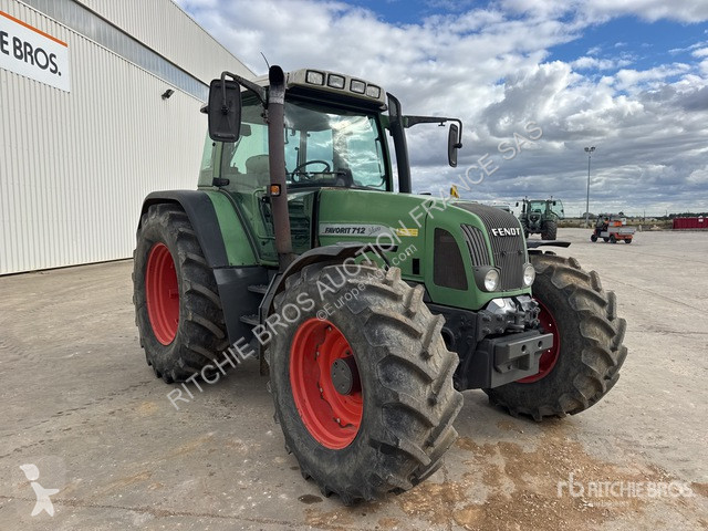 Tractor Fendt  712 Vario