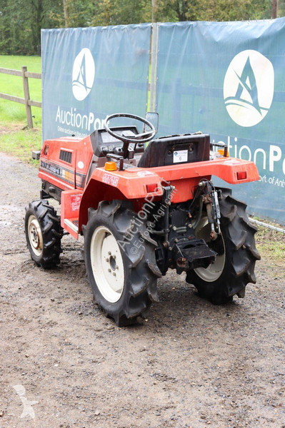Mitsubishi MT15D tractor