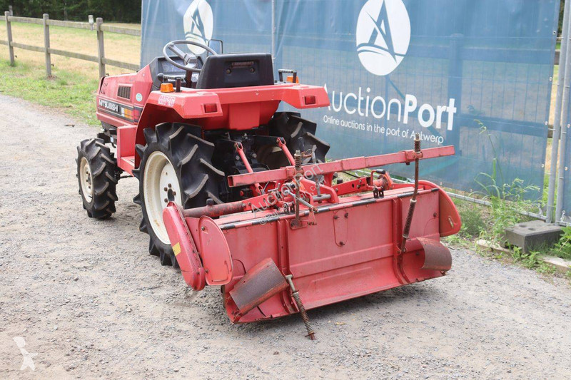 Mitsubishi MT16 tractor