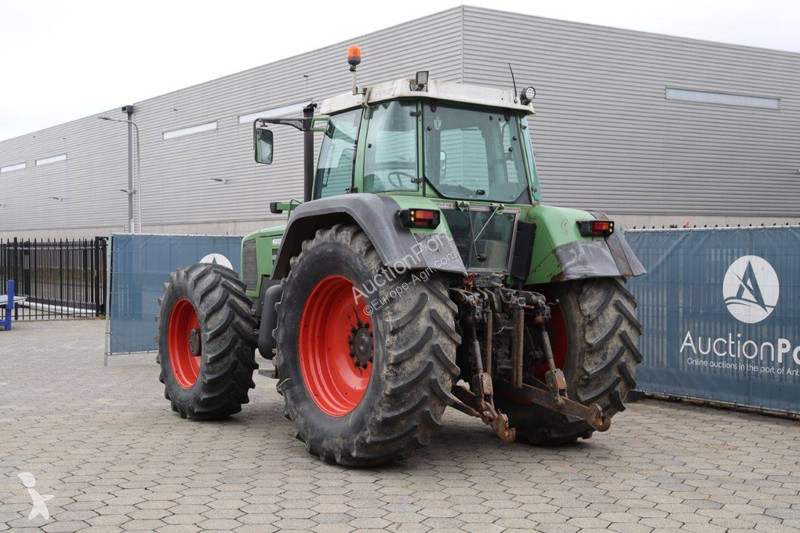 Tractor agrícola Fendt Favorit 824
