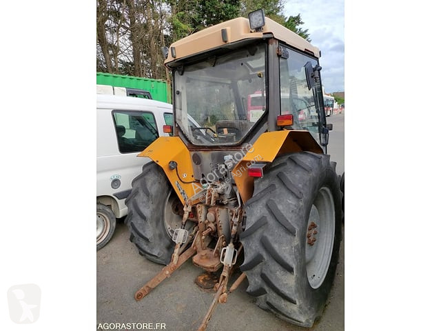 Tractor agrícola