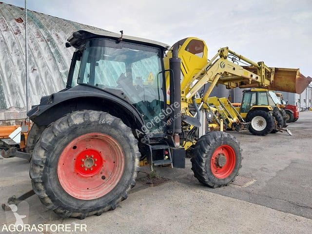 Tractor agrícola