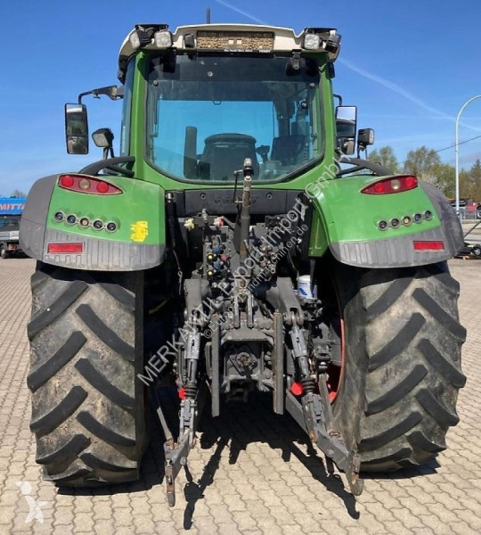 Tracteur agricole Fendt  724 Vario