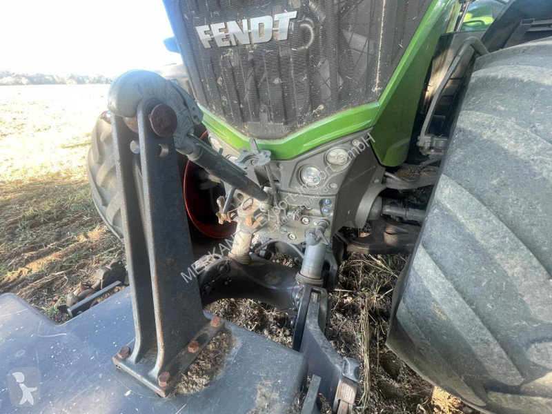 Tracteur agricole Fendt  1046 Vario