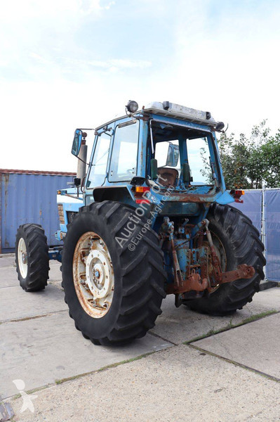 Tractor agrícola Ford TW-10
