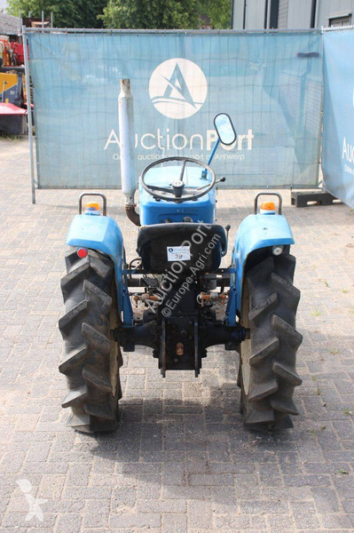 Tractor agrícola Iseki TS1610