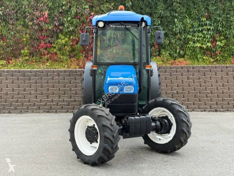 New Holland TN95FA Cab/AC 4RM tractor