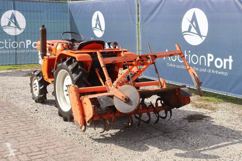 Tracteur agricole Kubota ZB1600