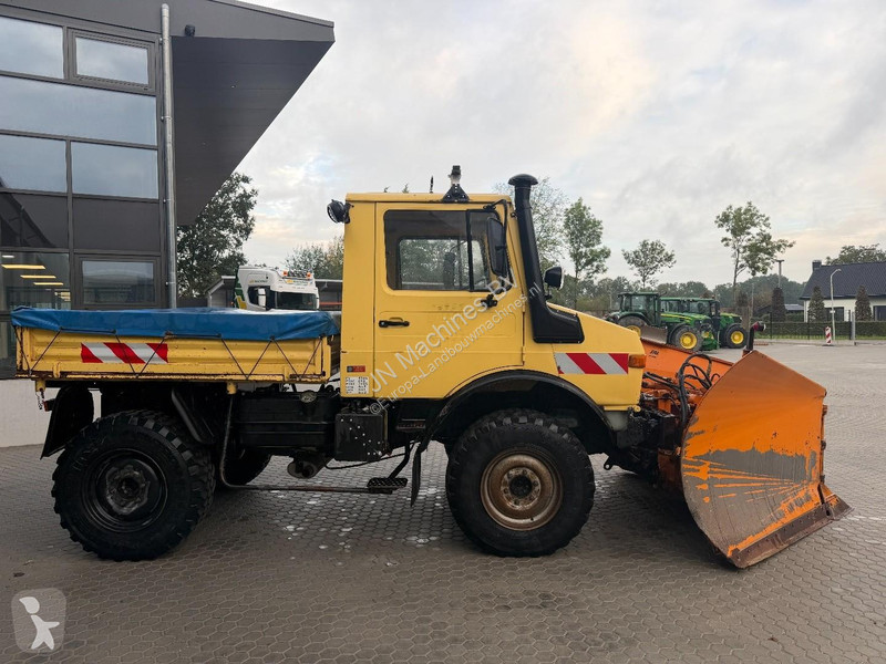 Tracteur agricole Mercedes Unimog U 1000 3-way...