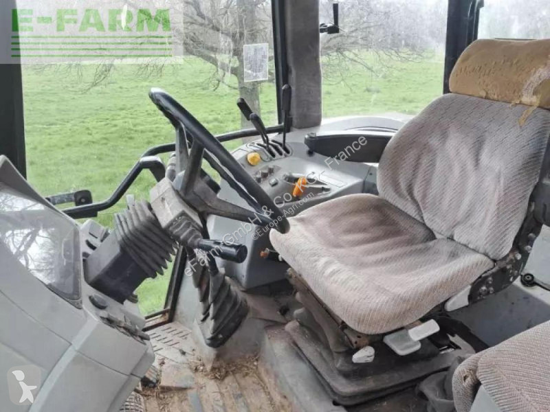 Tracteur agricole Massey Ferguson  8110