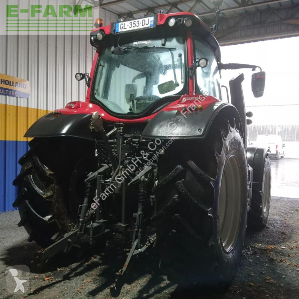 Tractor Valtra  n135