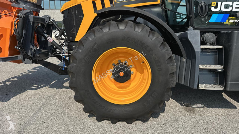 Tracteur agricole JCB 4220 4X4