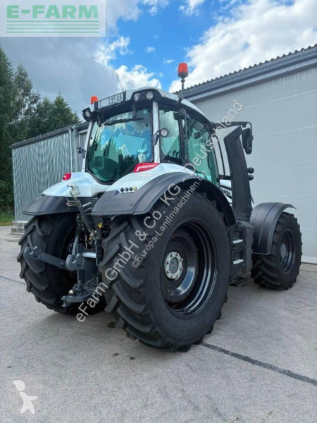 Tracteur agricole Valtra  t 254