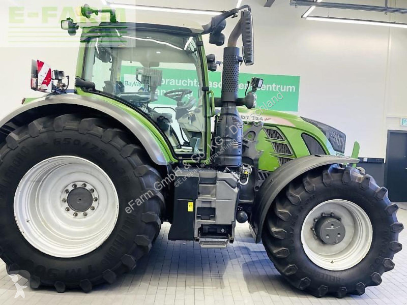 Tracteur agricole Fendt  724 vario s4 profi plus