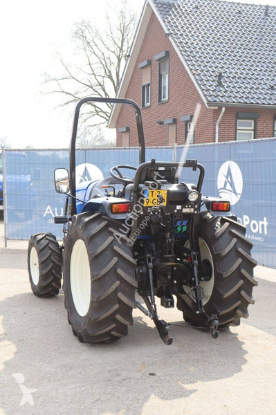 Tracteur agricole New Holland Boomer 55