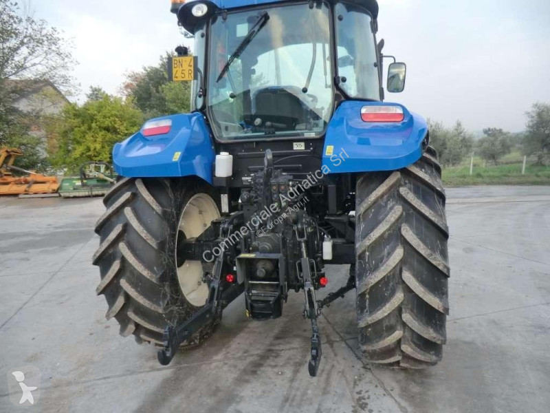 Tracteur agricole New Holland T595