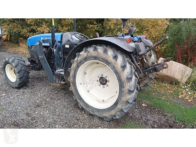 Tracteur agricole New Holland TNF75A