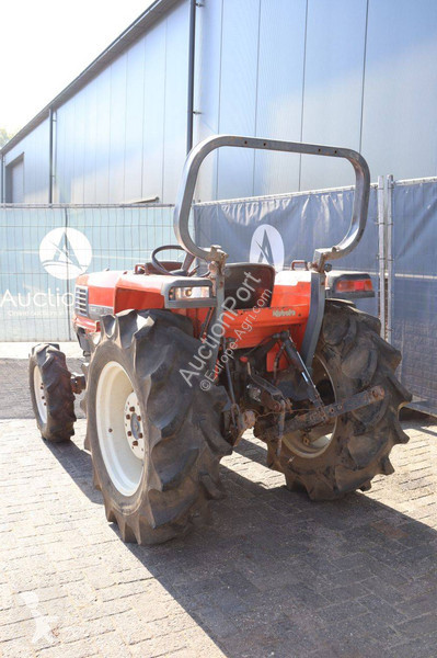 Tracteur agricole Kubota Grandel GL320
